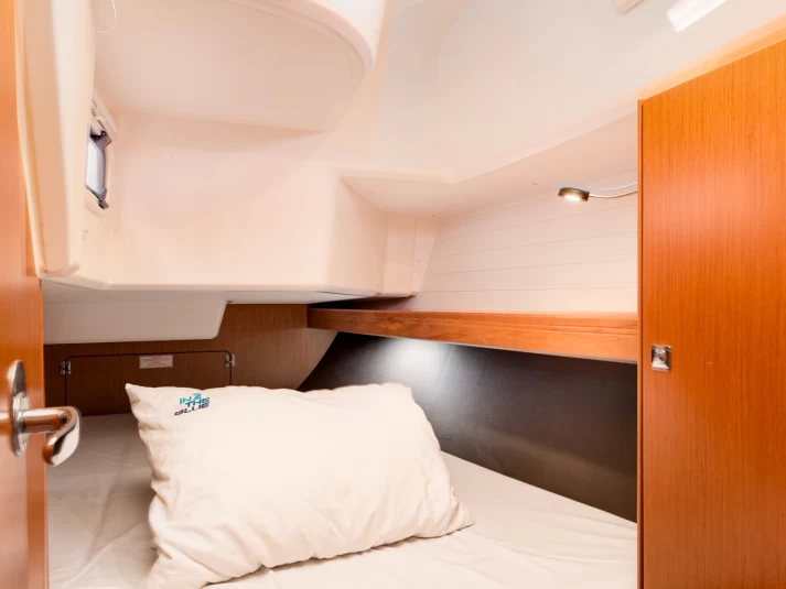 Noleggio Barca a vela a Punat – Bavaria Cruiser 37