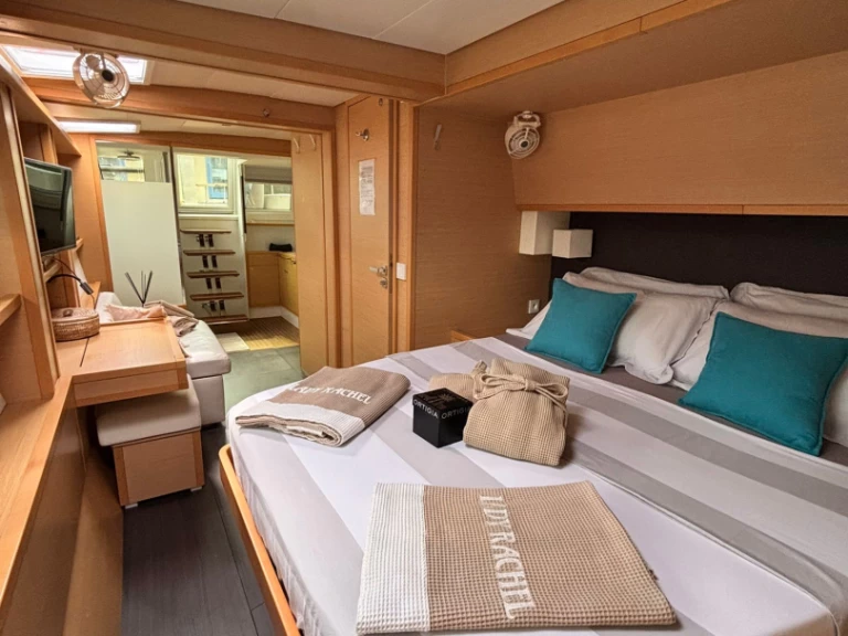 Catamarano a noleggio a Capo d'Orlando al miglior prezzo