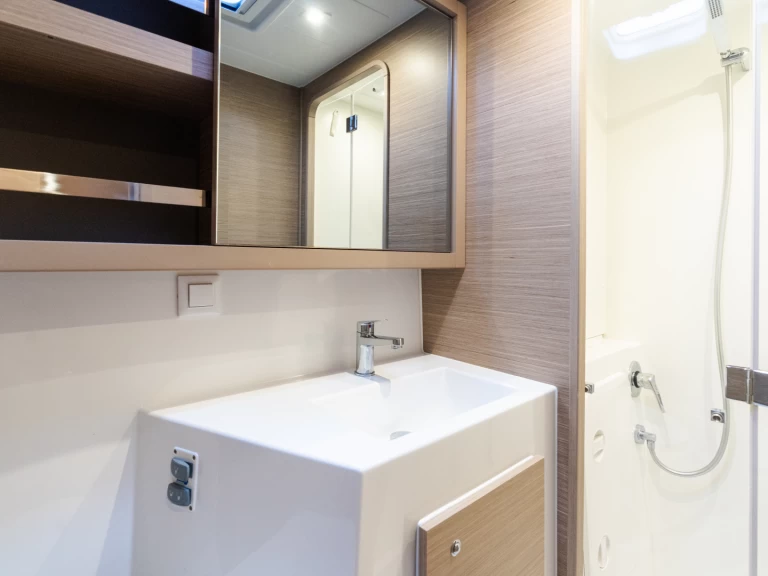 Noleggiare una Lagoon Lagoon 42 a Castellammare del Golfo