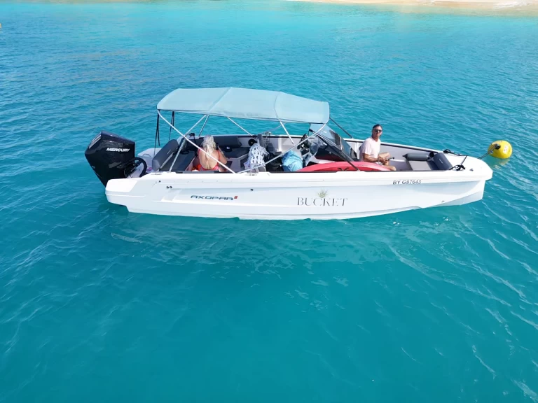 Noleggio Barca a motore con o senza skipper Axopar a Gustavia