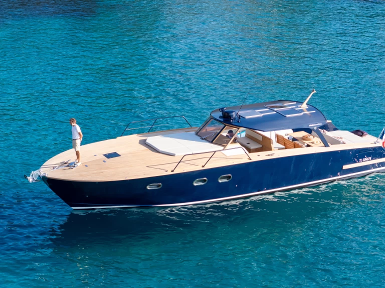 Noleggio a Port de Cavalaire-sur-Mer – Dubourdieu Picnic Cabin 52XL su SamBoat