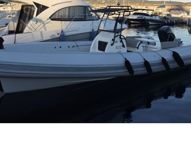 Noleggio barche Sea Water Sea Water Phantom 280 a Port de Cavalaire-sur-Mer su Samboat