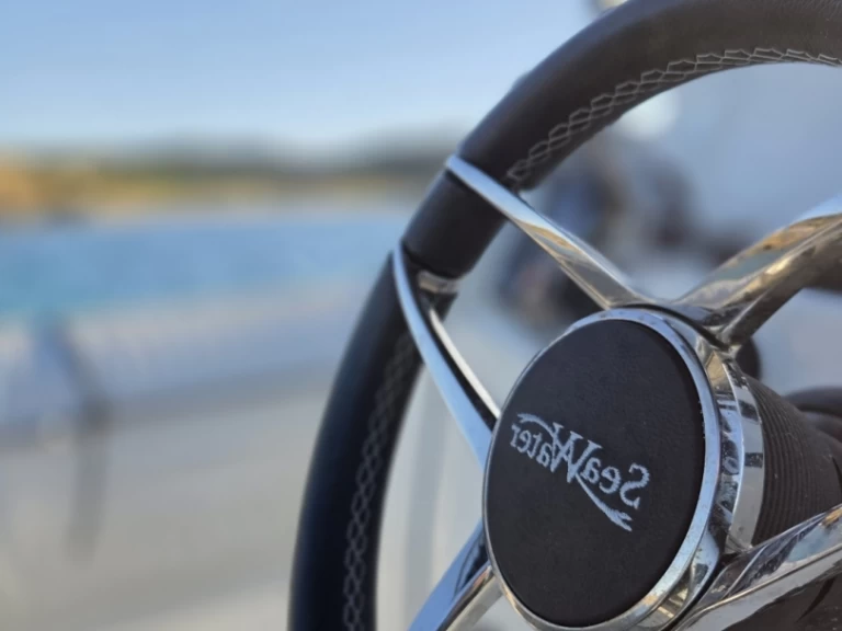 Noleggio Gommone con o senza skipper Sea Water a Port de Cavalaire-sur-Mer