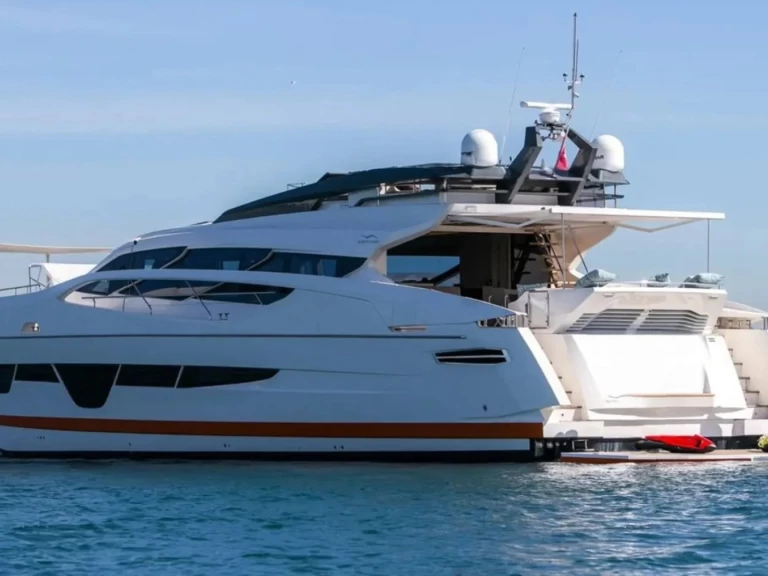 Noleggio Yacht di lusso con o senza skipper Numarine a Dubai Marina