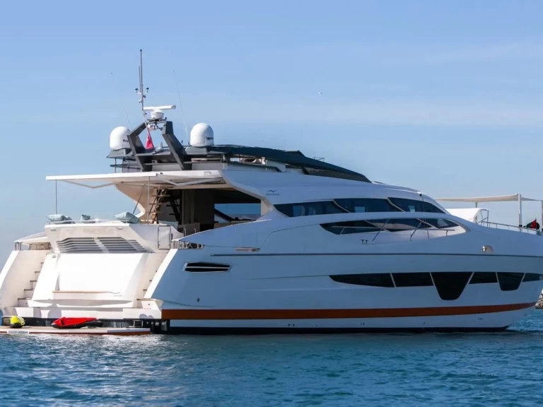 Yacht di lusso a noleggio a Dubai Marina al miglior prezzo