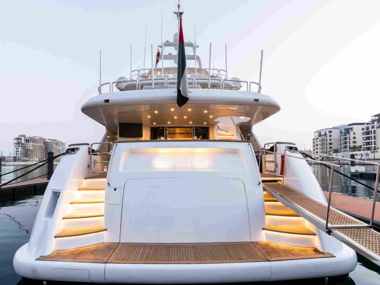 Benetti 114 da affittare a  Dubai Marina