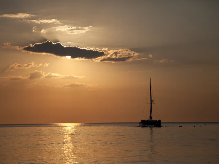 Noleggio Catamarano a Montego Bay – Custom Made custom