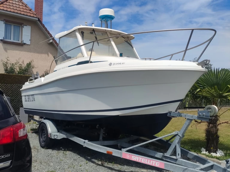 Jeanneau Merry Fisher 580 HB da affittare a  Francia