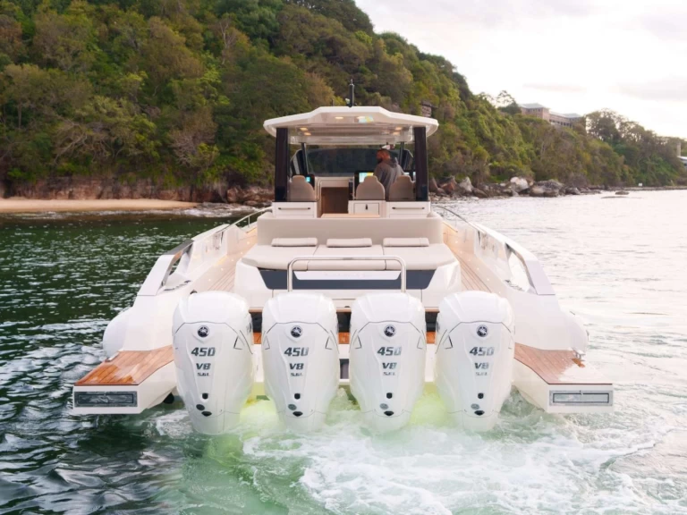 Capelli STRADIVARI 52 da affittare a  Marine de Sant'Ambrogio