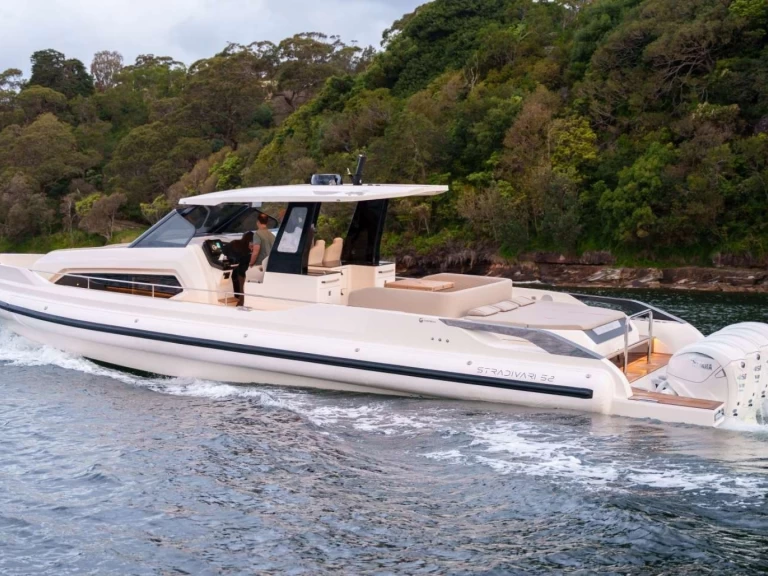 Noleggio Gommone a Marine de Sant'Ambrogio – Capelli STRADIVARI 52