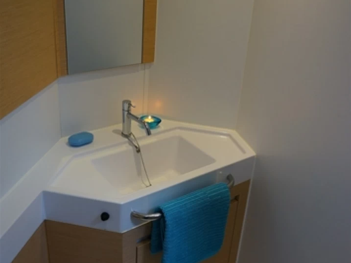 Noleggio Barca a vela Elan con patente nautica