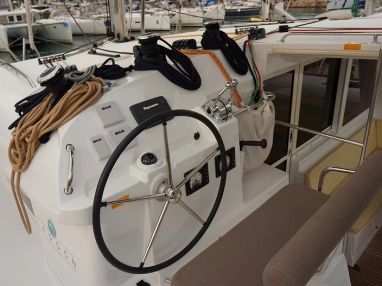 Noleggio Catamarano con o senza skipper Lagoon a Gouviá