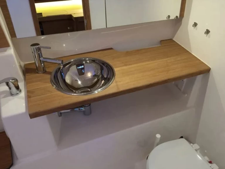 Noleggio Barca a vela con o senza skipper Dufour a Gouviá