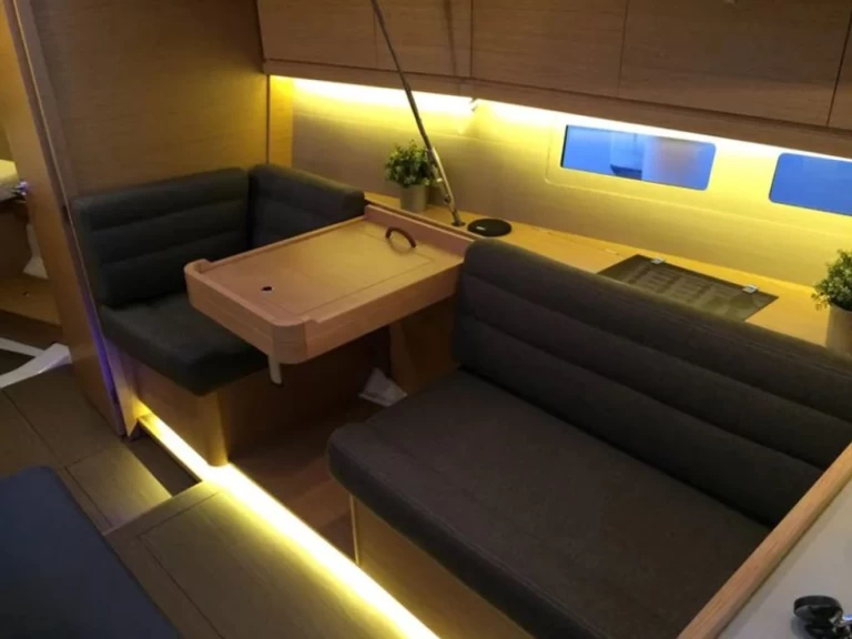 Noleggio Barca a vela a Gouviá – Dufour Dufour 412 Grand large[G]