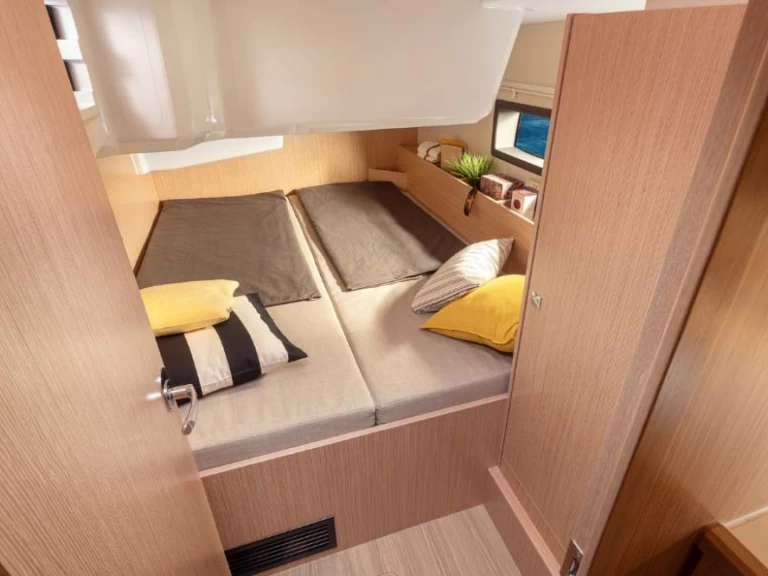 Noleggio barche Bavaria Bavaria C38 a Agía Effimía su Samboat