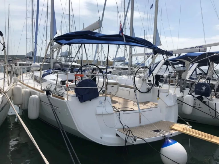 Jeanneau Sun Odyssey 519 da affittare a  Seget Donji