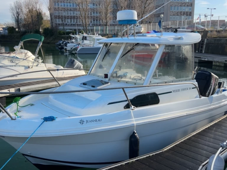 Jeanneau Merry Fisher 580 HB da affittare a  Francia