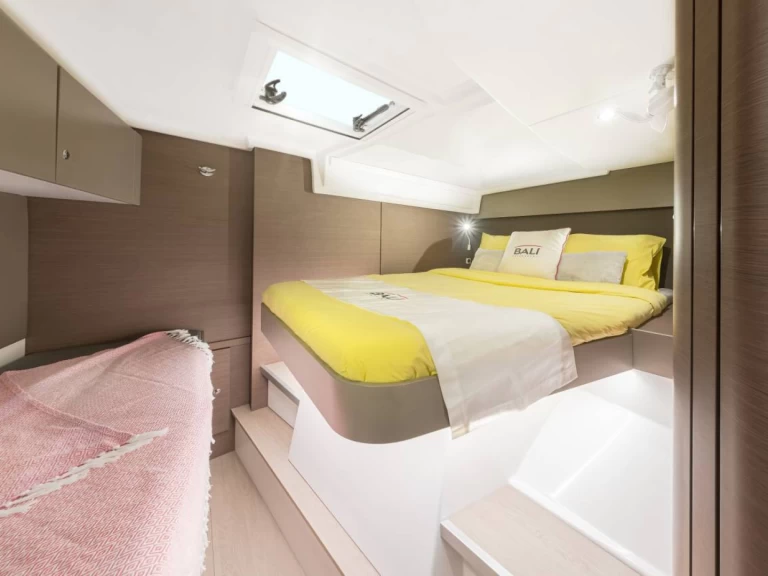 Noleggio Catamarano Bali con patente nautica