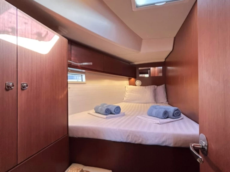 Noleggiare una Bavaria Bavaria Cruiser 46 Style[G] a Toúrlos