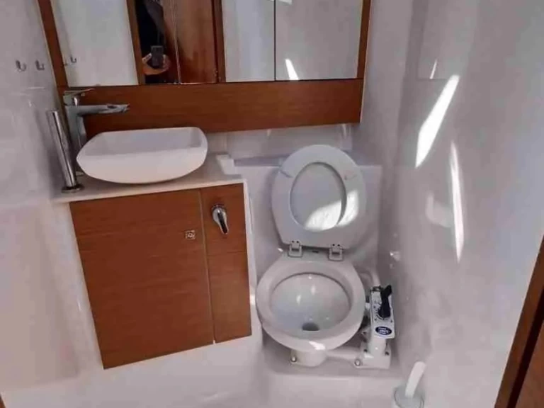 Barca a vela a noleggio a Rodi Garganico al miglior prezzo