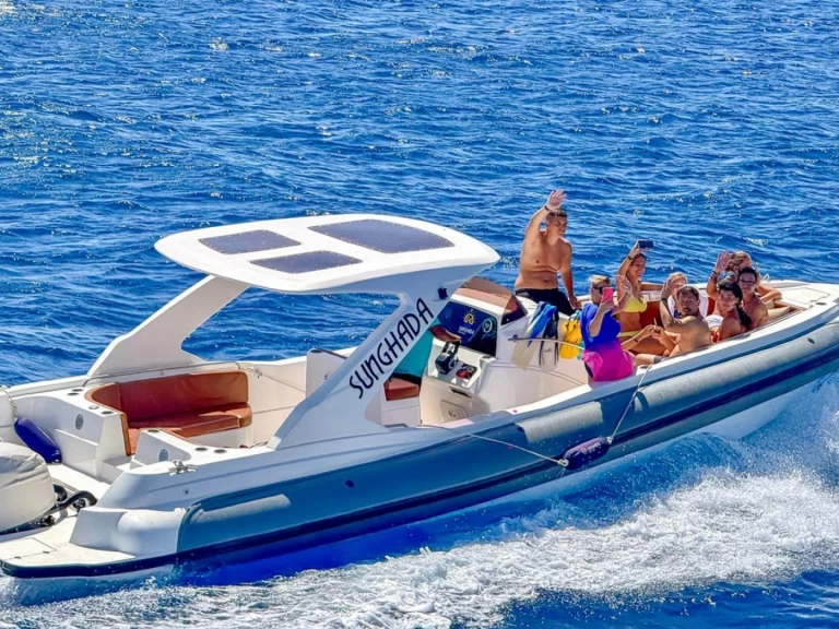 Noleggio Gommone Master con patente nautica