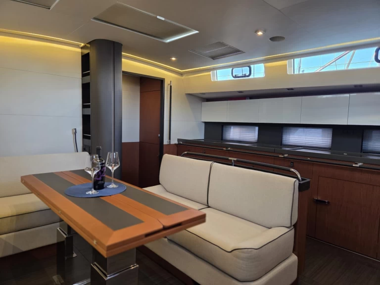 Noleggio Barca a vela a Castelli – Bénéteau Oceanis Yacht 62