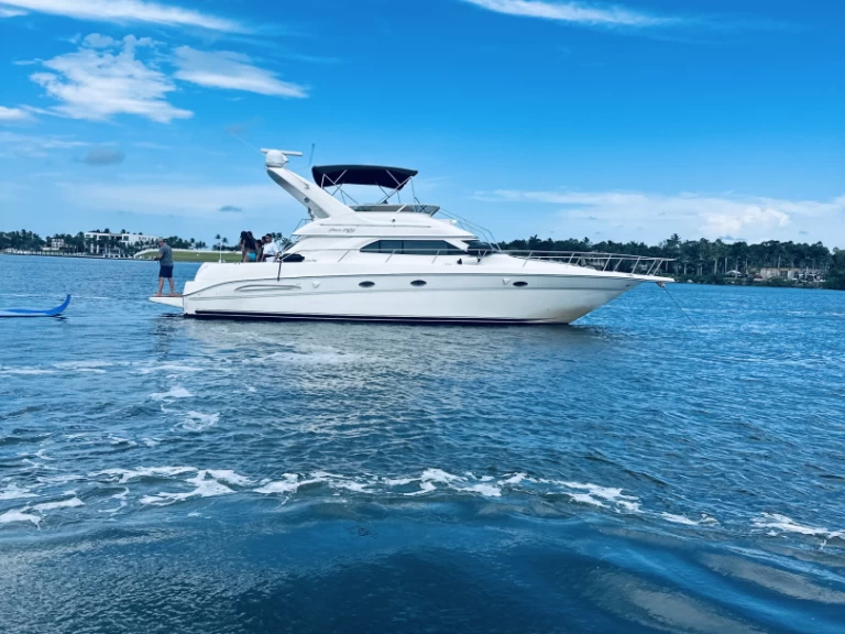 Noleggio Yacht di lusso con o senza skipper Sea Ray a Boynton Beach