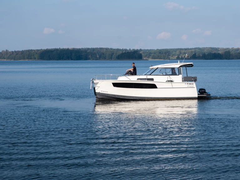 Noleggio a Ogonki – nautika 830 su SamBoat