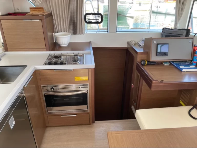 Noleggio Catamarano a Lefkáda – Lagoon Lagoon 40