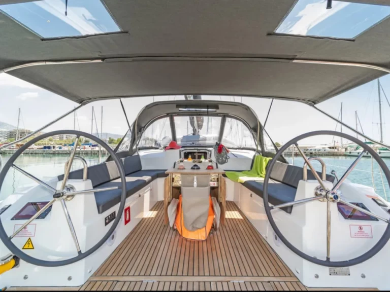 Noleggio Barca a vela Bénéteau con patente nautica