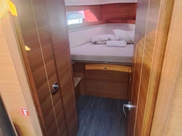 Noleggio a Álimos – Elan Impression 45.1 su SamBoat