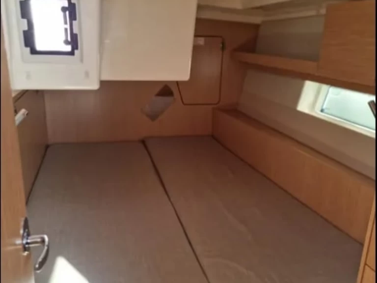 Noleggio Barca a vela Bavaria con patente nautica