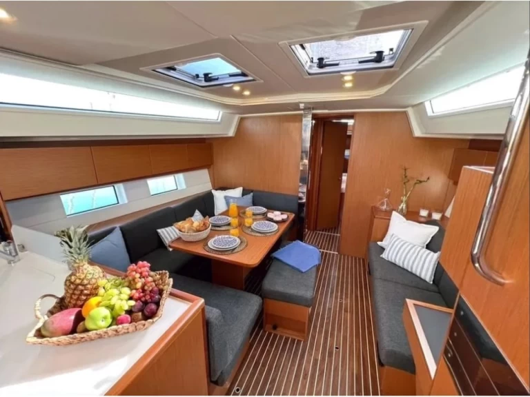 Noleggio Barca a vela Bavaria con patente nautica