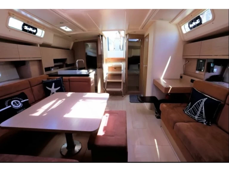 Noleggio Barca a vela con o senza skipper Hanse a Álimos