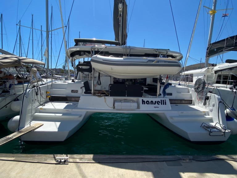 Noleggio barche Lagoon Lagoon 42 a Le Marin su Samboat