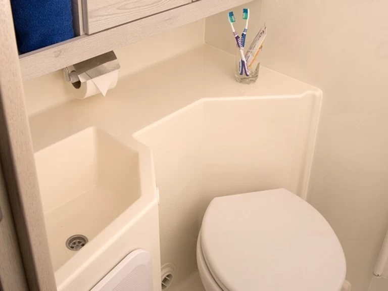 Noleggio Houseboat a Hesse – Premier Horizon 4