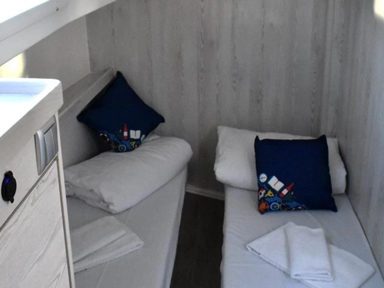 Noleggio barche Premier Horizon 5 a Fontenoy-le-Château su Samboat