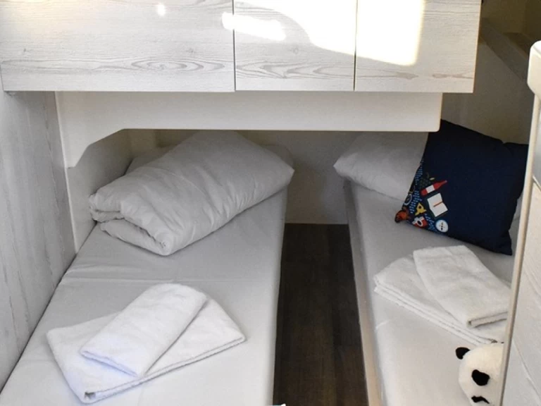 Noleggio Houseboat con o senza skipper Premier a Fontenoy-le-Château