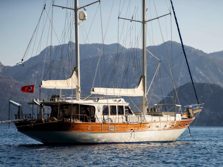 Noleggiare una Tuzla Kaftan a Bodrum