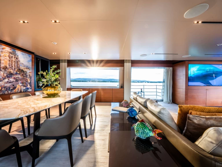 Noleggiare una Custom Line SK a Costa Azzurra