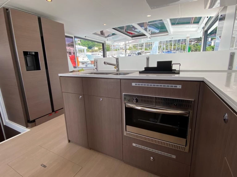 Noleggio Catamarano Bali con patente nautica