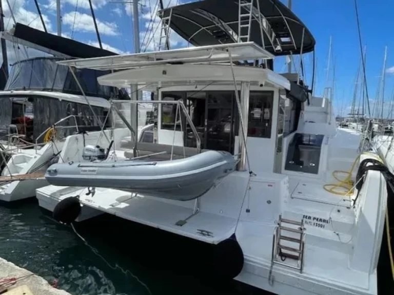 Noleggio a Álimos – Bali Bali 4.8 su SamBoat