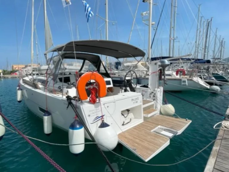 Noleggio barche Dufour Dufour 390 a Lefkáda su Samboat