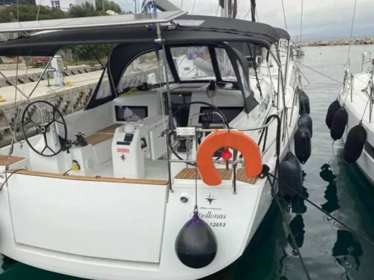 Noleggio a Gouviá – Jeanneau Sun Odyssey 440 su SamBoat