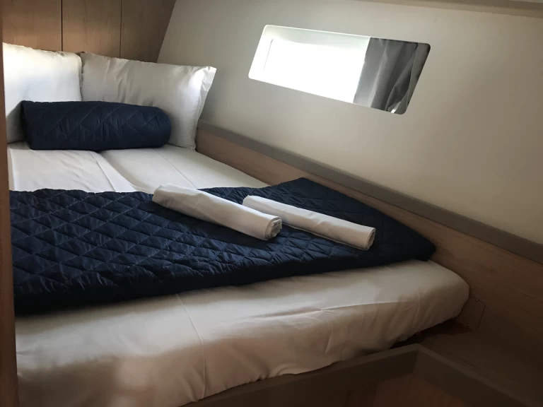 Bénéteau Oceanis 45 da affittare a  Salerno