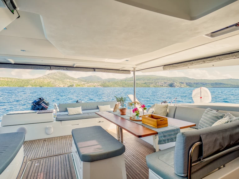 Noleggio Catamarano con o senza skipper Fountaine Pajot a Lefkáda