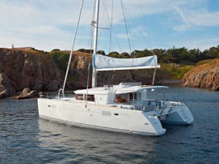 Noleggio Catamarano a Lávrio – Lagoon Lagoon 450 F