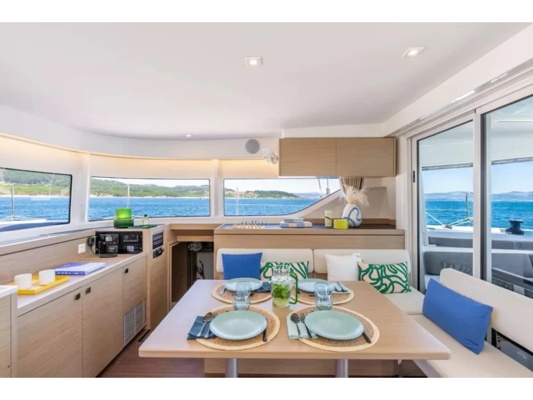 Noleggio Catamarano a Cugnana Verde – Lagoon Lagoon 43