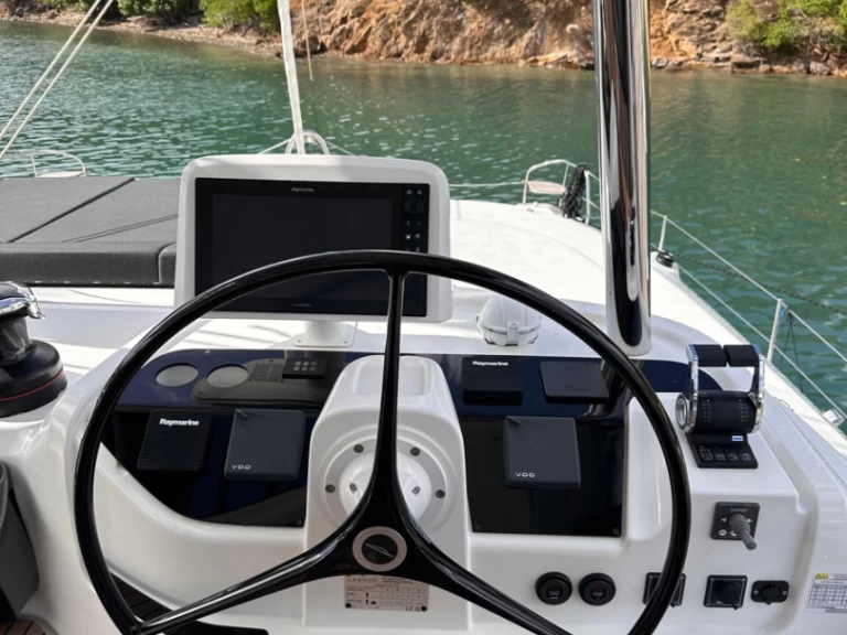 Noleggio barche Lagoon Lagoon 55 a Bas du Fort su Samboat