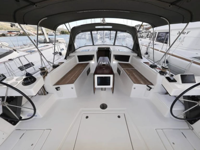 Barca a vela a noleggio a Seget Donji al miglior prezzo